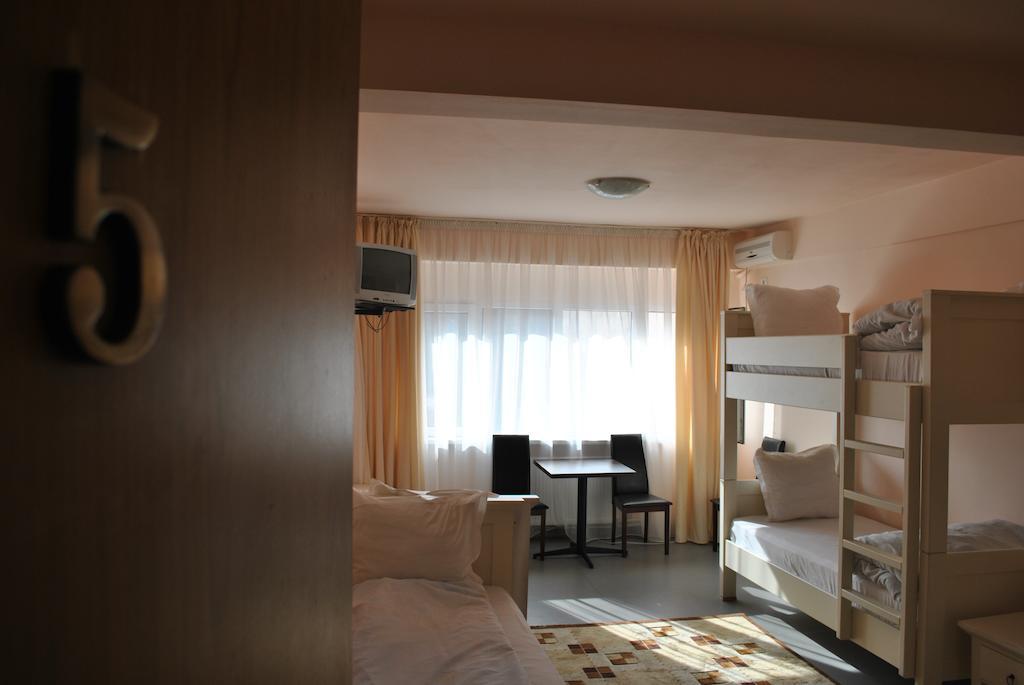 Vogue Hostel Bucarest Chambre photo