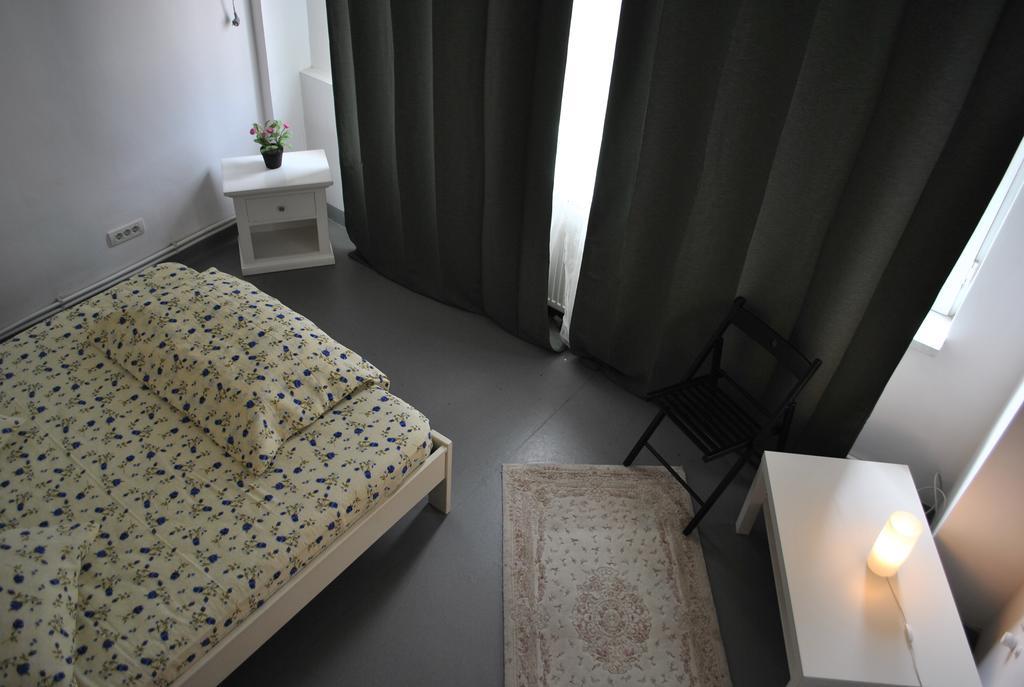 Vogue Hostel Bucarest Extérieur photo